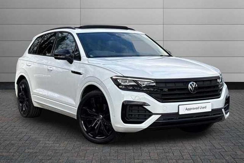 Used VW Touareg Black Edition 286 HP (210 kW) 2023 Pure white SUV