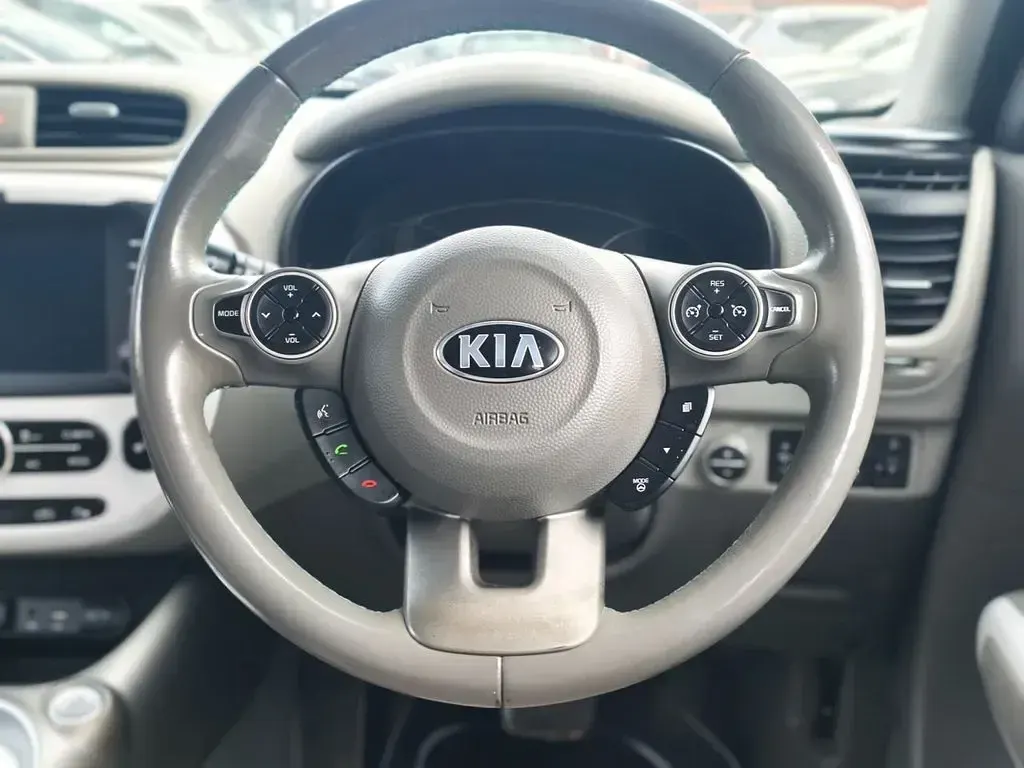 Used Kia Soul EV 80 kW (109 HP) 2015 Blue SUV