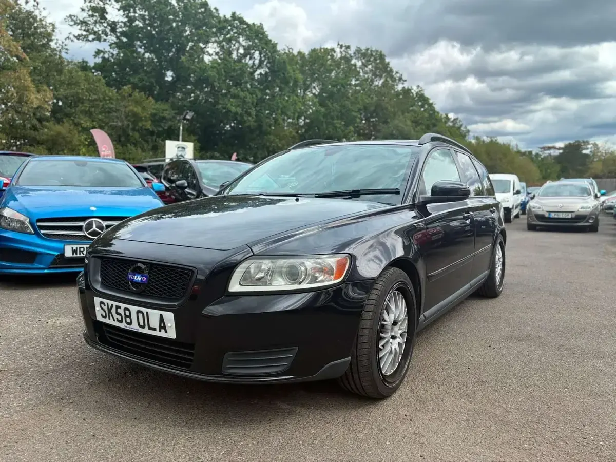 Used Volvo V50 125 HP (91 kW) 2008 Black Estate