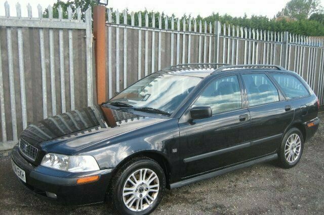 Used Volvo V40 109 HP (80 kW) 2004 Estate