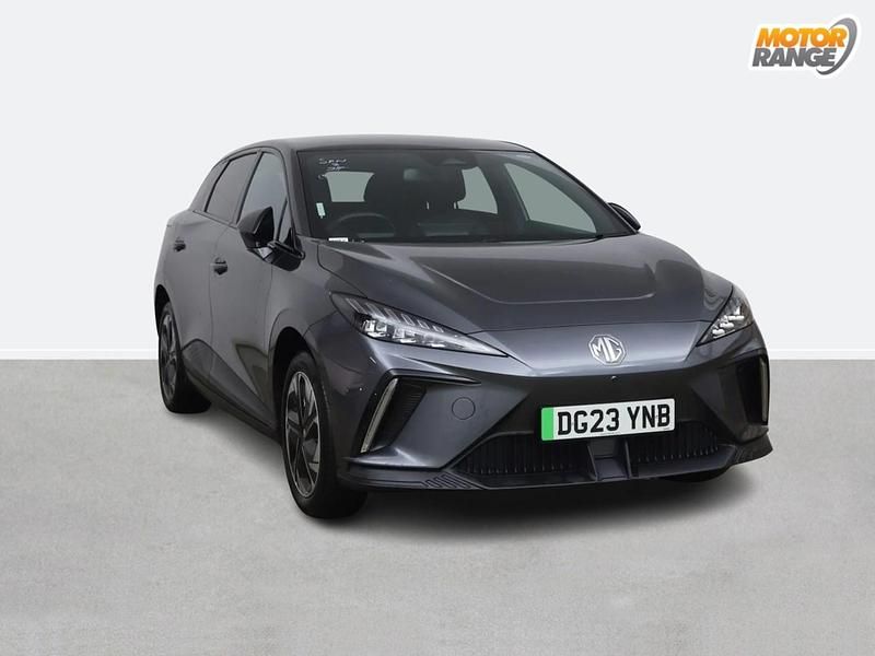 Begagnad MG MG4 EV Trophy 150 kW (204 HK) 2023 Grå Halvkombi