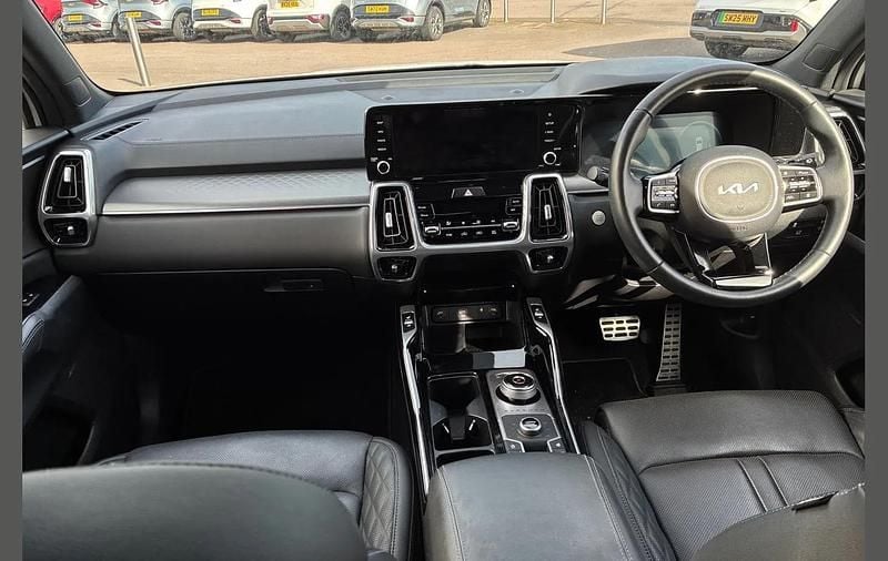 Used Kia Sorento 190 HP (139 kW) 2023 White SUV