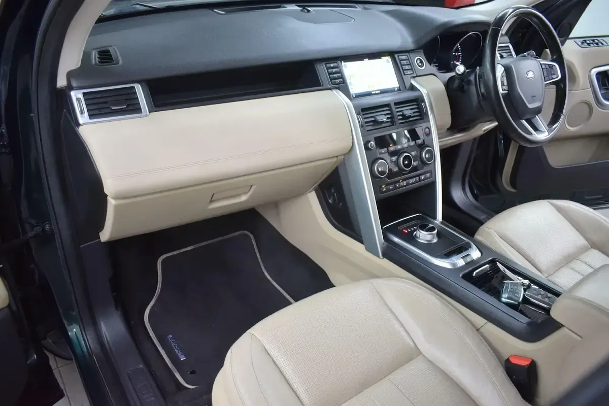 Used Land Rover Discovery Sport HSE 2015 Green SUV