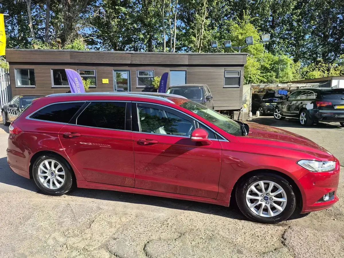 Used Ford Mondeo Titanium 115 HP (84 kW) 2014 Red Estate
