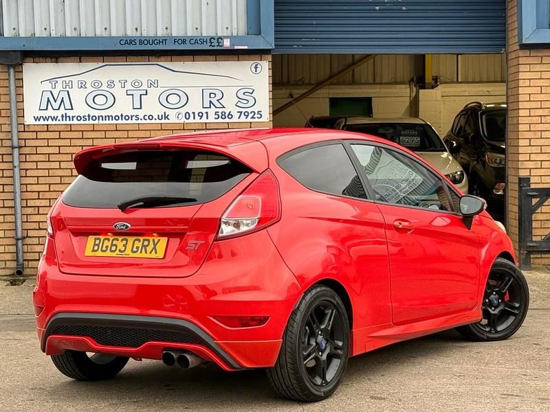Used Ford Fiesta ST 2013 Orange Hatchback