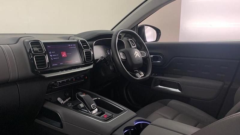 Used Citroën C5 Aircross PureTech 128 HP (94 kW) 2022 Red SUV