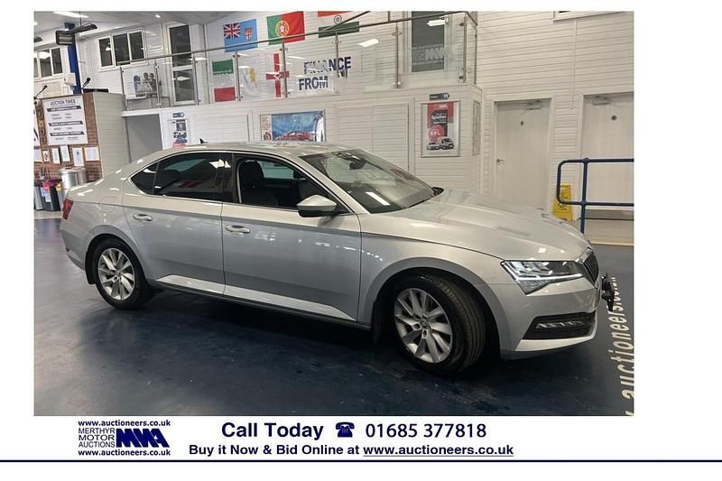 Used Skoda Superb SE Technology 150 HP (110 kW) 2021 Silver Hatchback