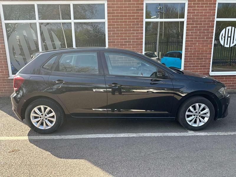 Used VW Polo SE 95 HP (69 kW) 2019 Black Hatchback