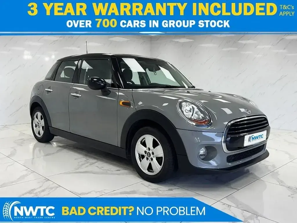 Używany Mini Cooper Hatch 136 KM (100 kW) 2018 Szary Hatchback