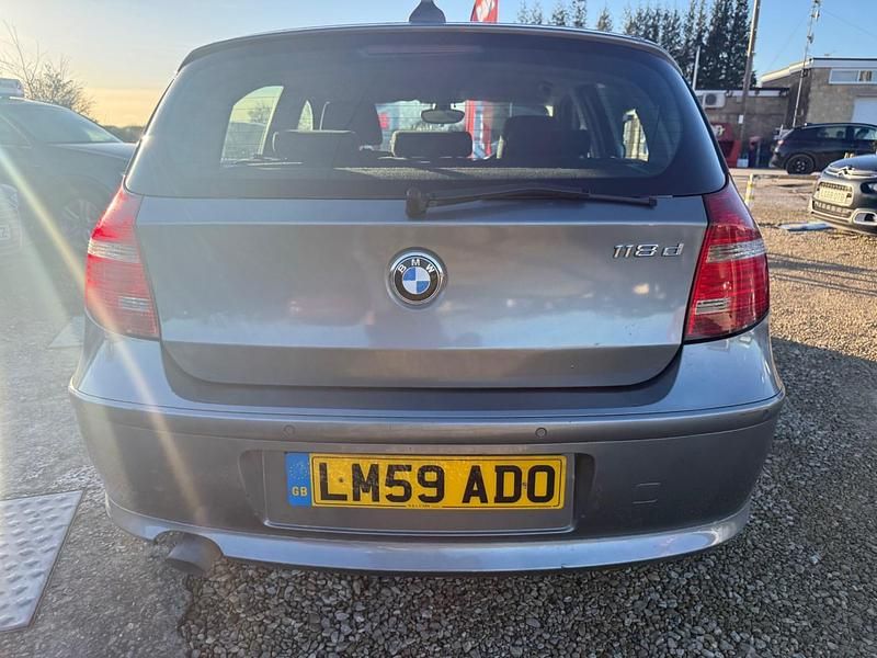 Used BMW 118 Sport Line 143 HP (105 kW) 2009 Grey Hatchback