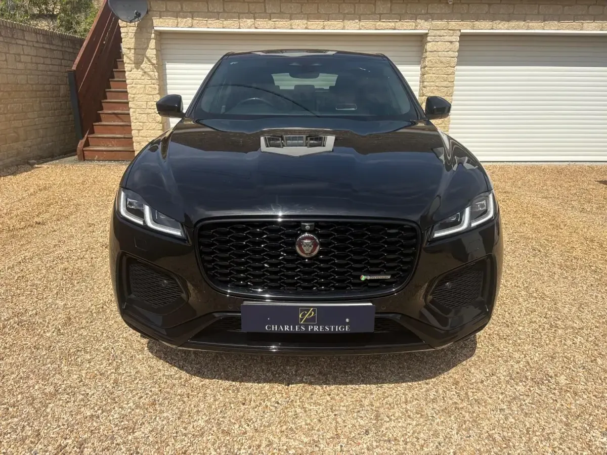 Used Jaguar F-Pace R-Dynamic 204 HP (150 kW) 2021 Black SUV