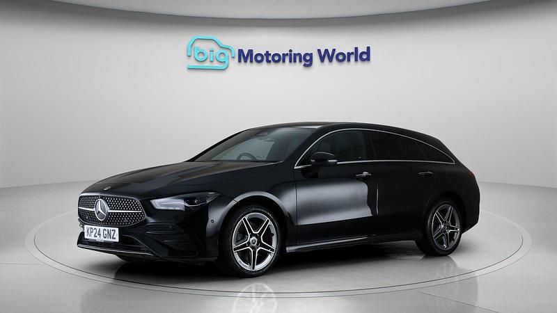 Used Mercedes CLA250e Shooting Brake Executive 218 HP (160 kW) 2024 Estate