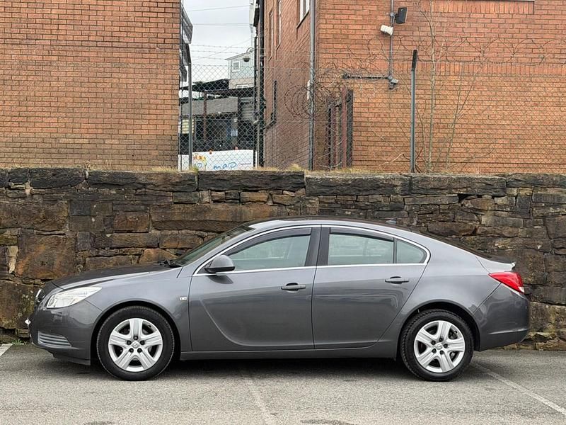 Used Vauxhall Insignia 160 HP (117 kW) 2010 Grey Hatchback