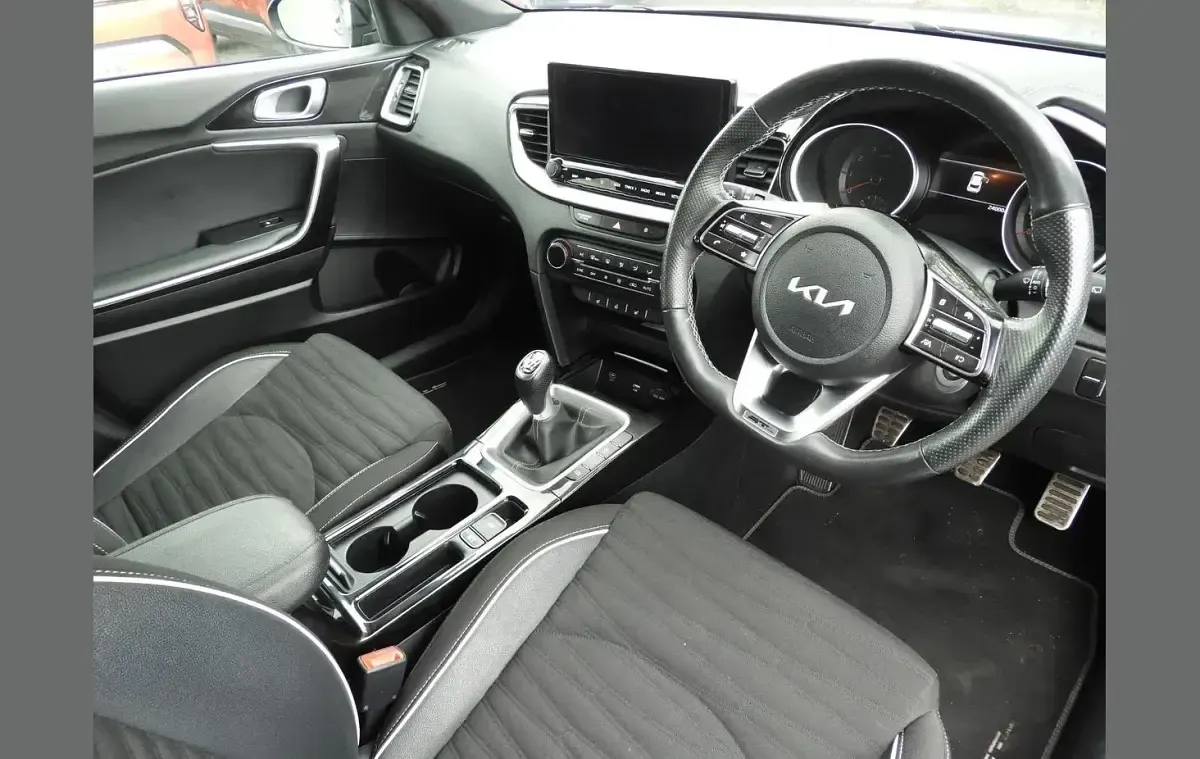 Used Kia XCeed GT-Line 138 HP (101 kW) 2024 Grey SUV