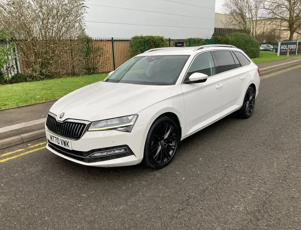 Used Skoda Superb SE L 150 HP (110 kW) 2021 White Estate