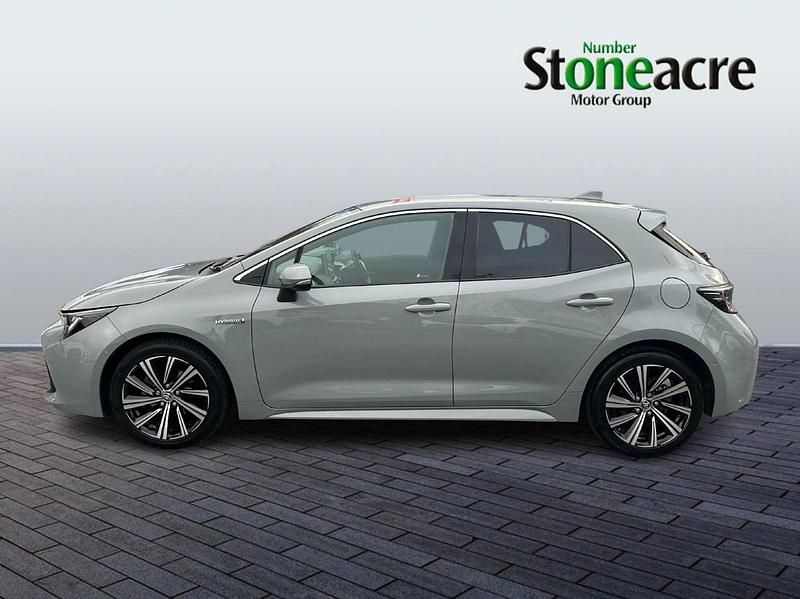 Used Toyota Corolla Design 122 HP (89 kW) 2021 Grey Hatchback