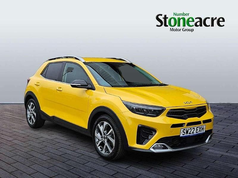 Yellow Used 2022 Kia Stonic 4 SUV | £13,900 (Fair price) - Image 1/4