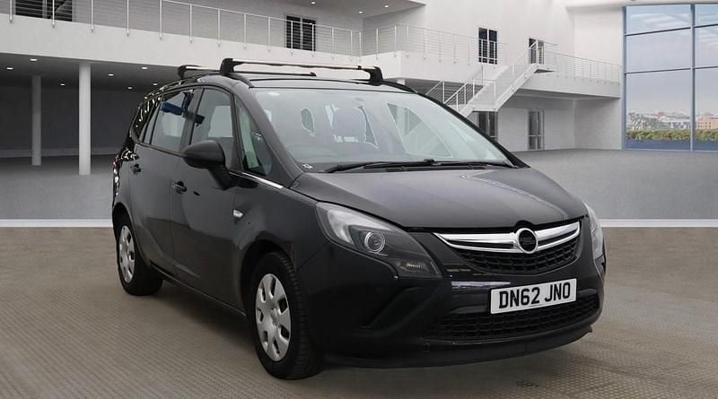 Black Used 2013 Vauxhall Zafira MPV | £2,395 (Good price) - Image 1/4