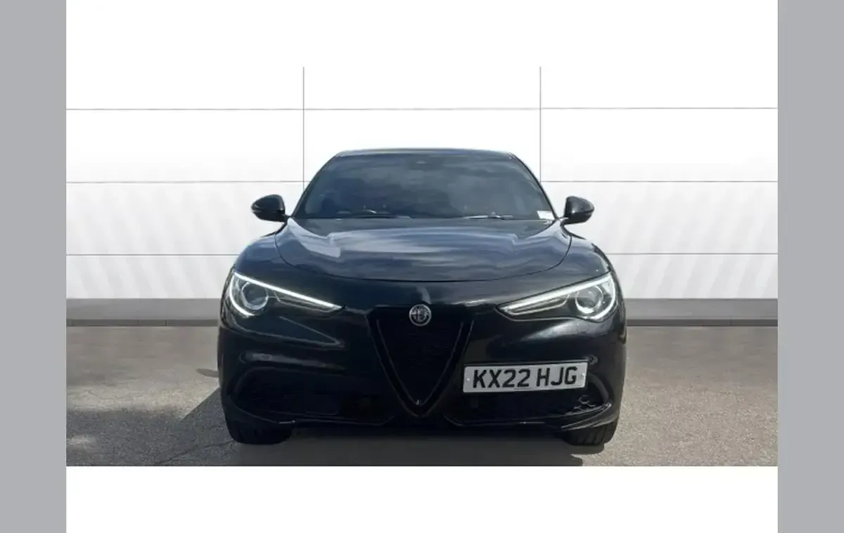 Used Alfa Romeo Stelvio Veloce 276 HP (202 kW) 2022 Black SUV
