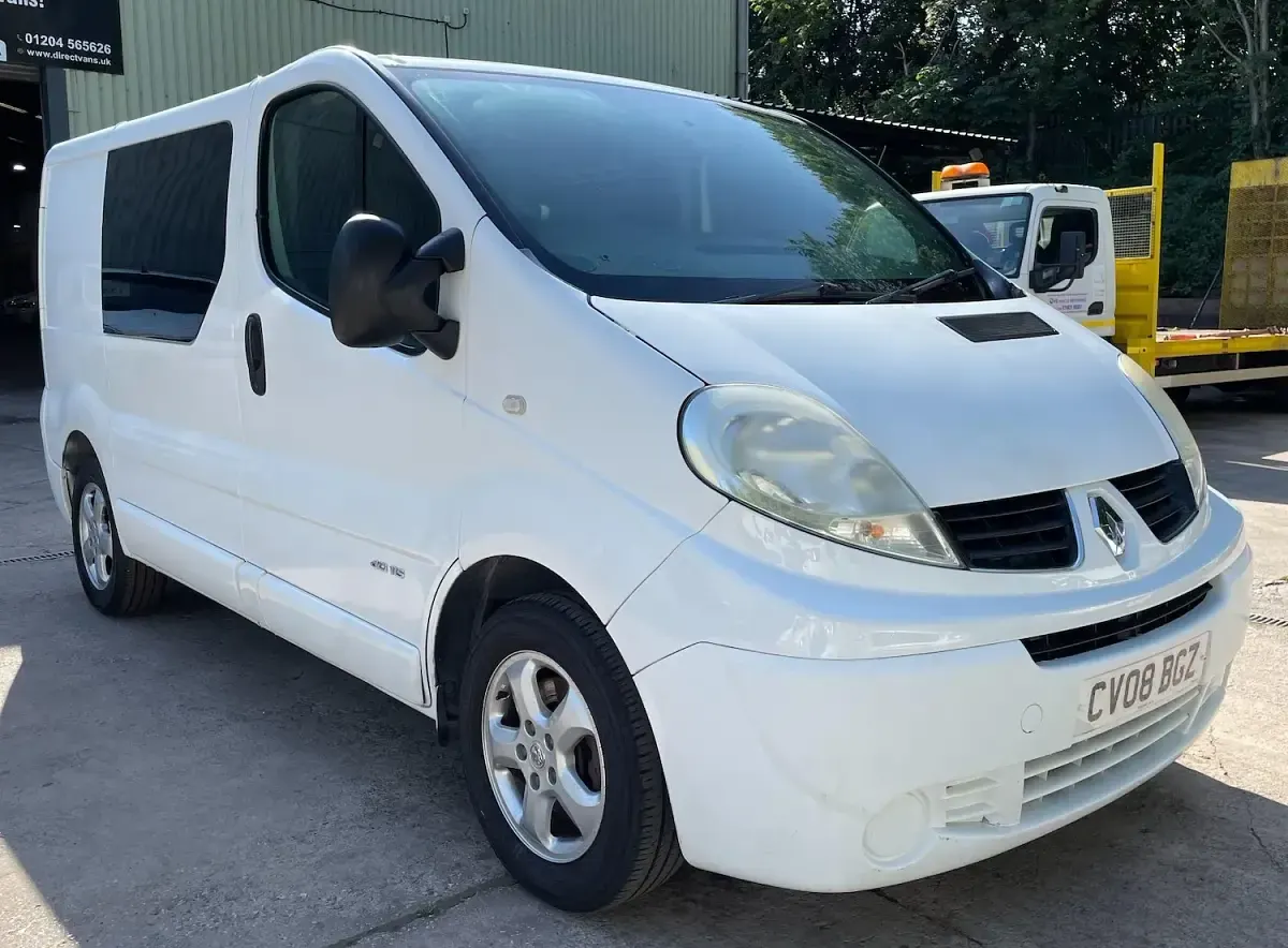 Used Renault Trafic 115 HP (84 kW) 2008 White MPV