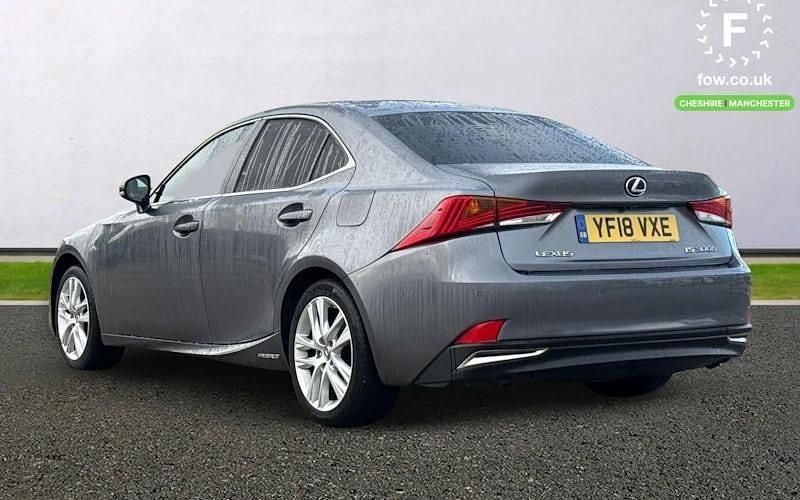 Used Lexus IS300h Executive Line 223 HP (164 kW) 2018 Grey Sedan