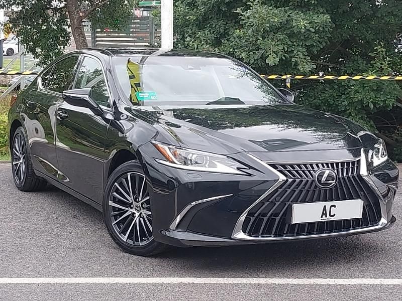 Black Used 2022 Lexus ES300H Sedan | £28,498 (Fair price) - Image 1/4