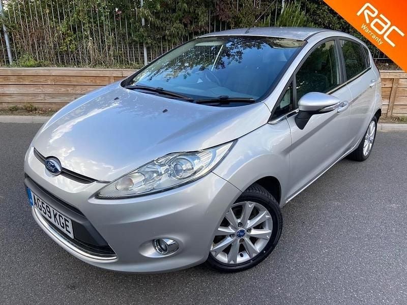 Silver Used 2010 Ford Fiesta Zetec Hatchback | £4,495 (Fair price) - Image 1/4