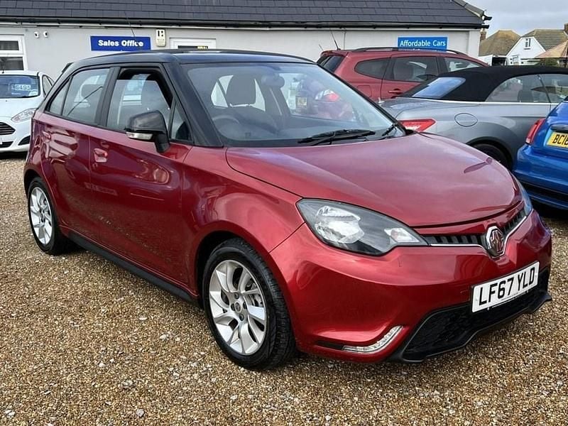 Used MG MG3 106 HP (77 kW) 2018 Red Hatchback
