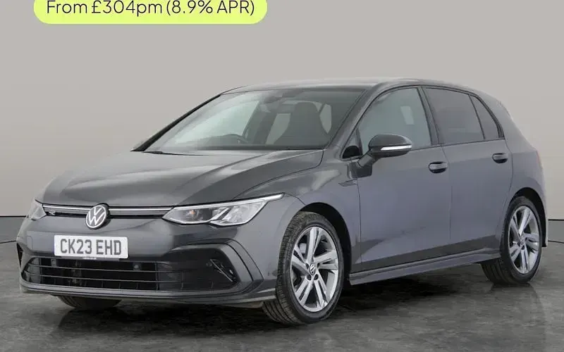 Second-hand VW Golf VIII R-line 150 CP (110 kW) 2023 Hatchback