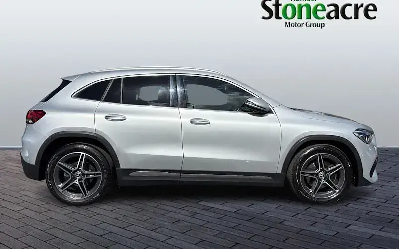 Used Mercedes GLA180 AMG Line Premium 136 HP (100 kW) 2021 Silver SUV