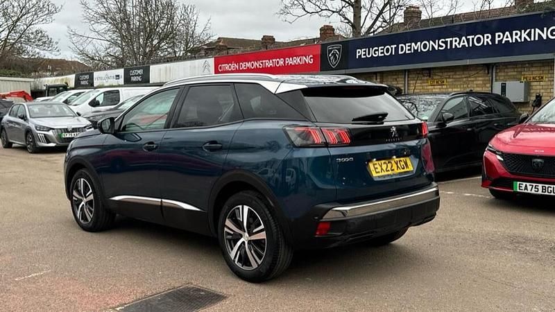 Used Peugeot 3008 Allure Premium 129 HP (94 kW) 2022 Blue SUV