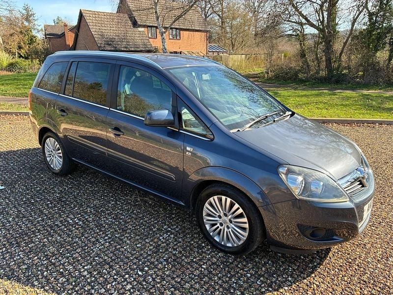 Used Vauxhall Zafira Excite 2011 Blue MPV