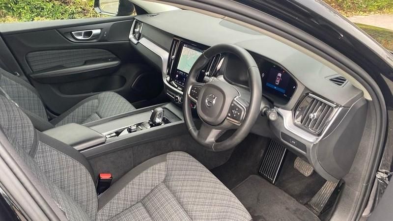 Used Volvo V60 Core 2023 Black Estate