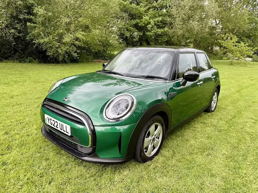 Used Mini Cooper Classic 136 HP (100 kW) 2022 Green Hatchback