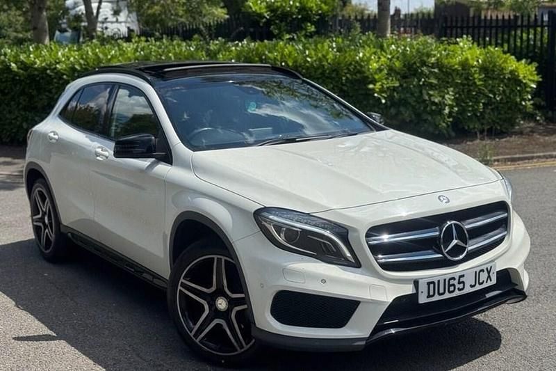 White Used 2015 Mercedes GLA220 AMG line SUV | £10,695 (Fair price) - Image 1/1