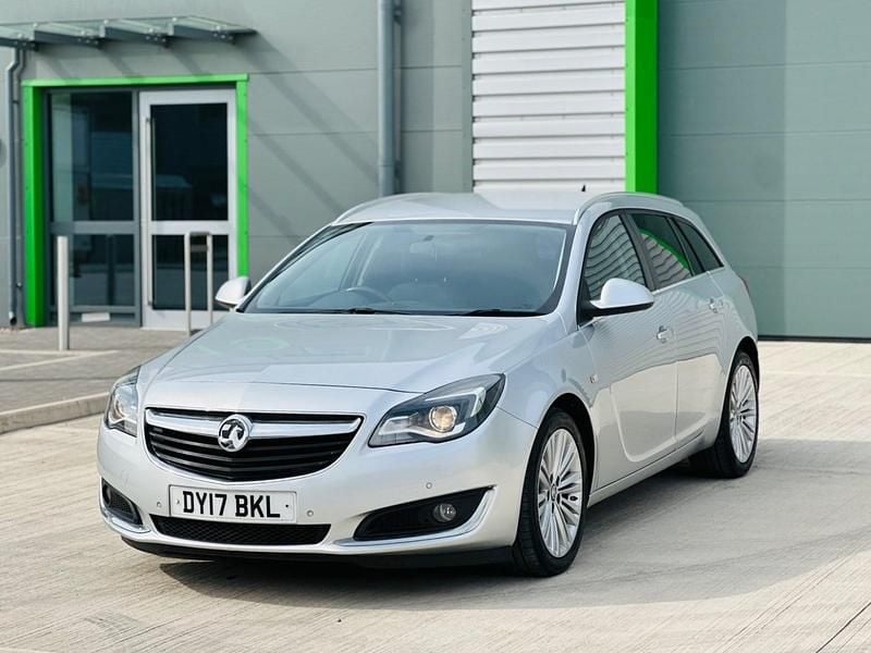 Silver Used 2017 Vauxhall Insignia Design Edition Estate | £5,275 (Good price) - Image 1/4