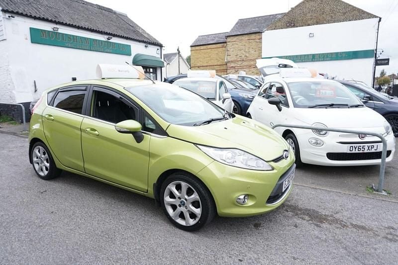 Green Used 2010 Ford Fiesta Titanium Hatchback | £3,750 (Fair price) - Image 1/4