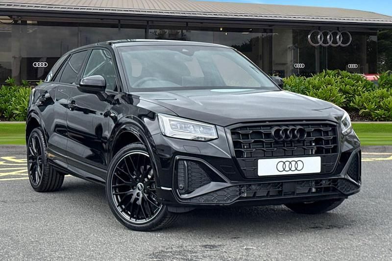 Ny Audi Q2 Black Edition 2026 Svart SUV