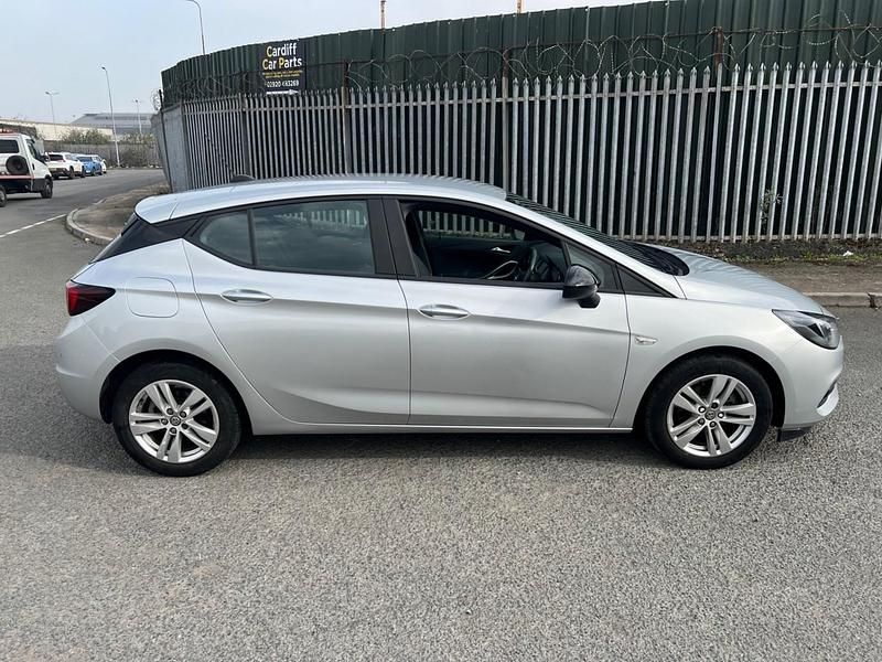 Used Vauxhall Astra Business Edition 2021 Silver Hatchback