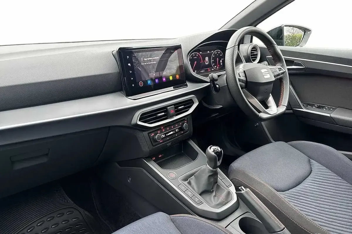 Usado Seat Ibiza 2024 Branco Citadino