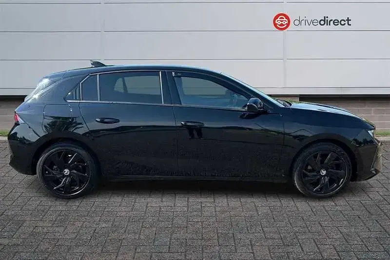 Used Vauxhall Astra GS Line 130 HP (95 kW) 2022 Black Hatchback