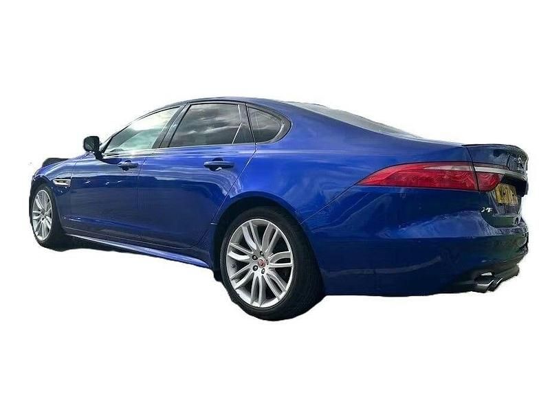 Used Jaguar XF R-Sport 180 HP (132 kW) 2017 Blue Sedan
