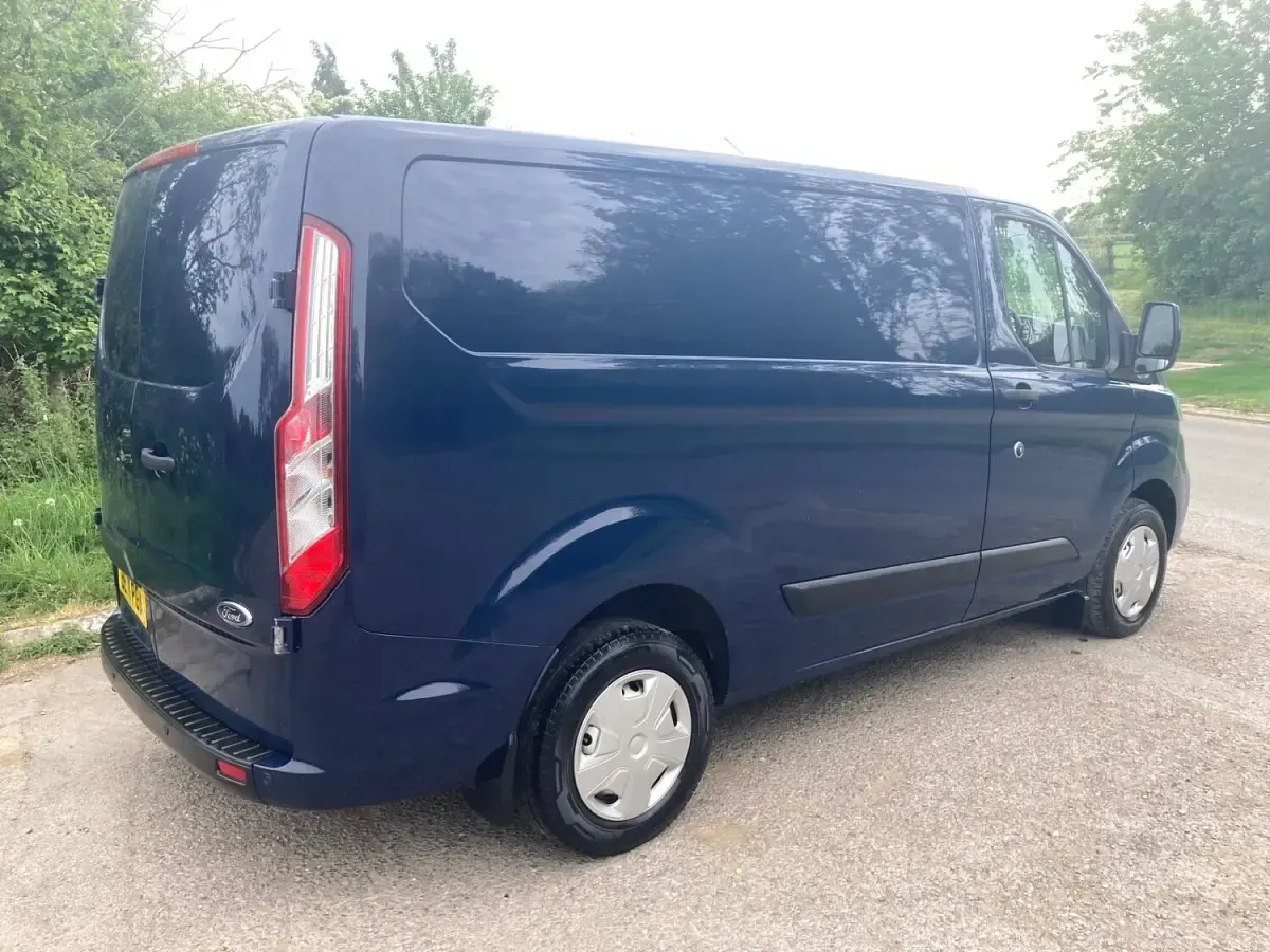 Used Ford Transit Custom Trend 130 HP (95 kW) 2021 Blue Van