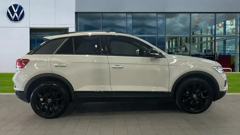 Used VW T-Roc Style 150 HP (110 kW) 2024 Ascot grey SUV