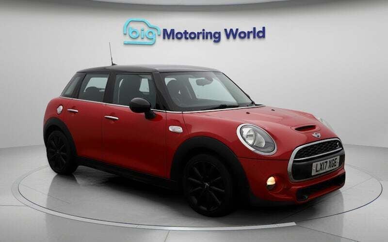 Red Used 2017 Mini Cooper S Hatch Hatchback | £10,900 (Good price) - Image 1/4
