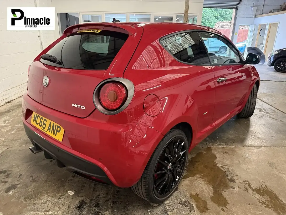 Used Alfa Romeo MiTo Super 105 HP (77 kW) 2017 Red Hatchback
