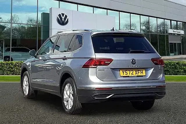 Used VW Tiguan Allspace Life 150 HP (110 kW) 2023 Silver SUV