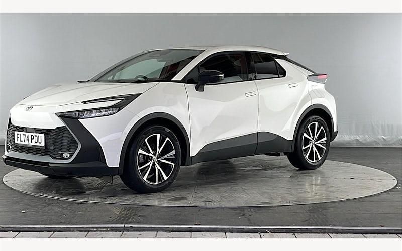 Used Toyota C-HR Design 140 HP (102 kW) 2026 SUV
