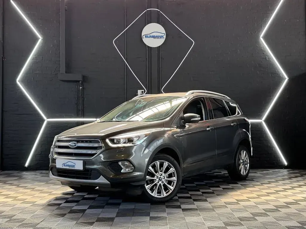 Used Ford Kuga Titanium 120 HP (88 kW) 2019 Grey SUV