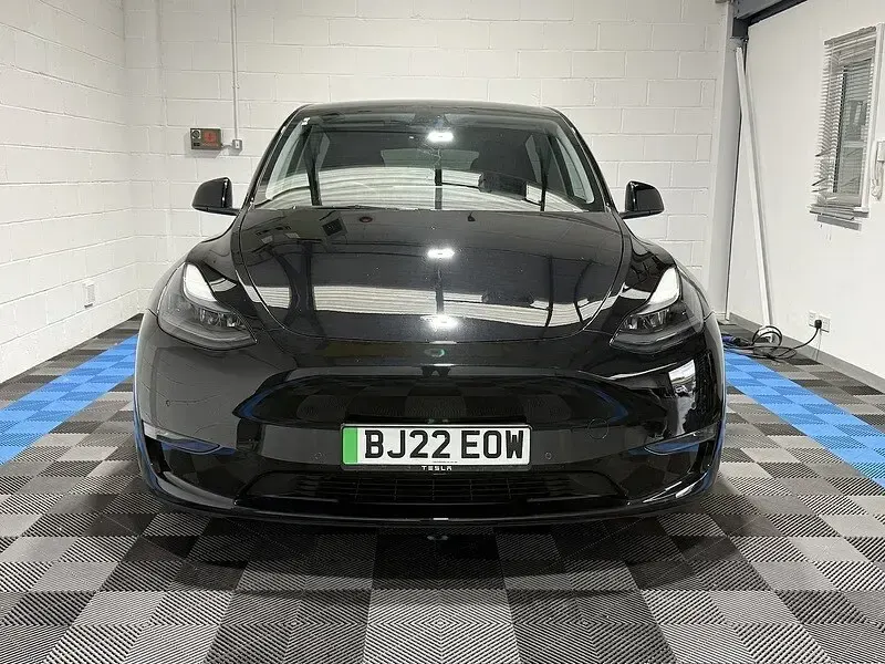 Used Tesla Model Y Long Range AWD 378 kW (514 HP) 2022 Black SUV